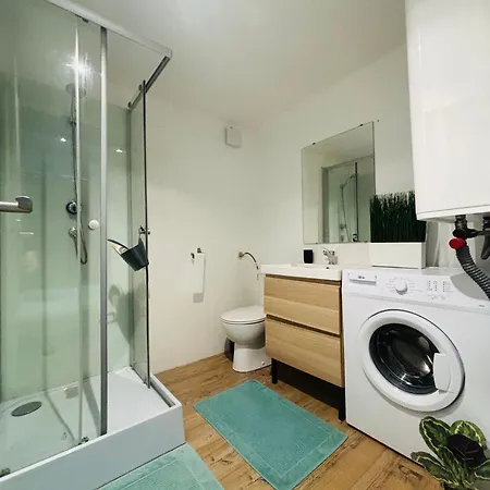 Calme Avec Cour Privative Parking Jacuzzi Option Apartamento Bod