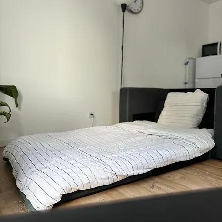 Studio Calme Avec Cour Privative Parking Jacuzzi Option Bordeaux–Mérignac reptér